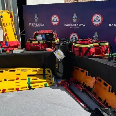 Solidarios por Bahía: se entregó la donación a Defensa Civil